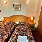Hotel The New Tower Palace 3*