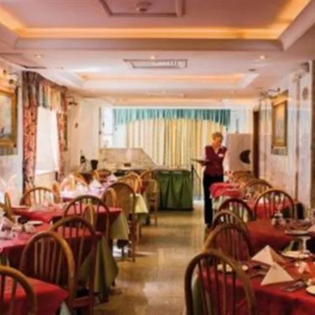 酒店 The New Tower Palace