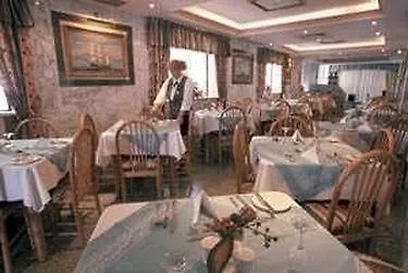 The New Tower Palace מלון 3*