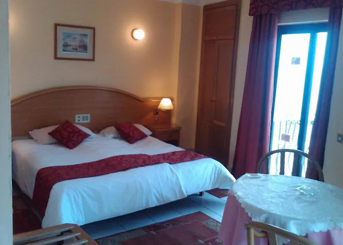 Hotell The New Tower Palace 3*