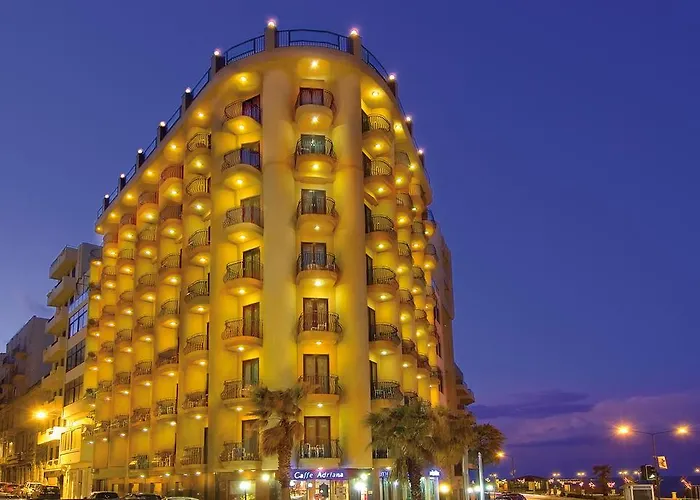 The New Tower Palace Hotell 3*