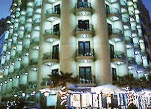 Hotel The New Tower Palace